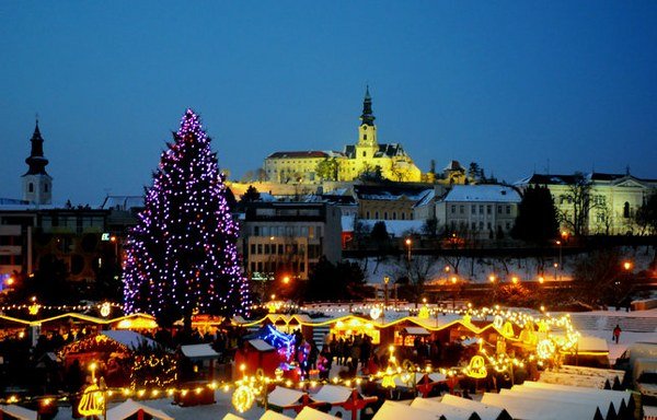 Vianočné mestečko aj medzi sviatkami